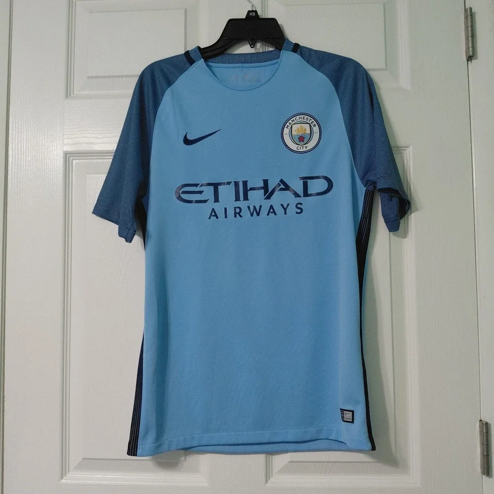 Manchester City Nike Shirt 2016-2017 Football Soccer Jersey Size Small Dri Fit